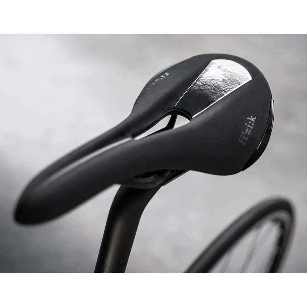 Fizik Aliante R1 Open Regular Saddle - Bull - Black 3 Fizik Aliante R1 Open Regular Saddle - Bull - Black - Afbeelding 3