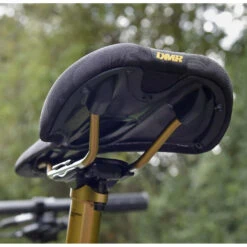 DMR OiOi Saddle - Black Camo 13 DMR OiOi Saddle - Black Camo -Crankbrothers Verkoop dmr oioi saddle camp black mounted two 1151535