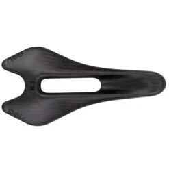 Gelu K1 Carbon Saddle - Black Logos -Crankbrothers Verkoop gelu k1 carbon saddle black logos2 928483