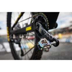 HT M2 Leopard-M Klikpedalen - Oil Slick -Crankbrothers Verkoop ht m2 leopard m pedals oilslick mounted scott 1475524